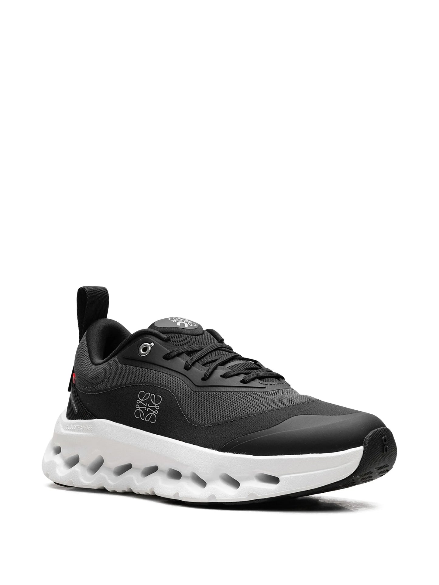 Cloud On x Loewe Noir