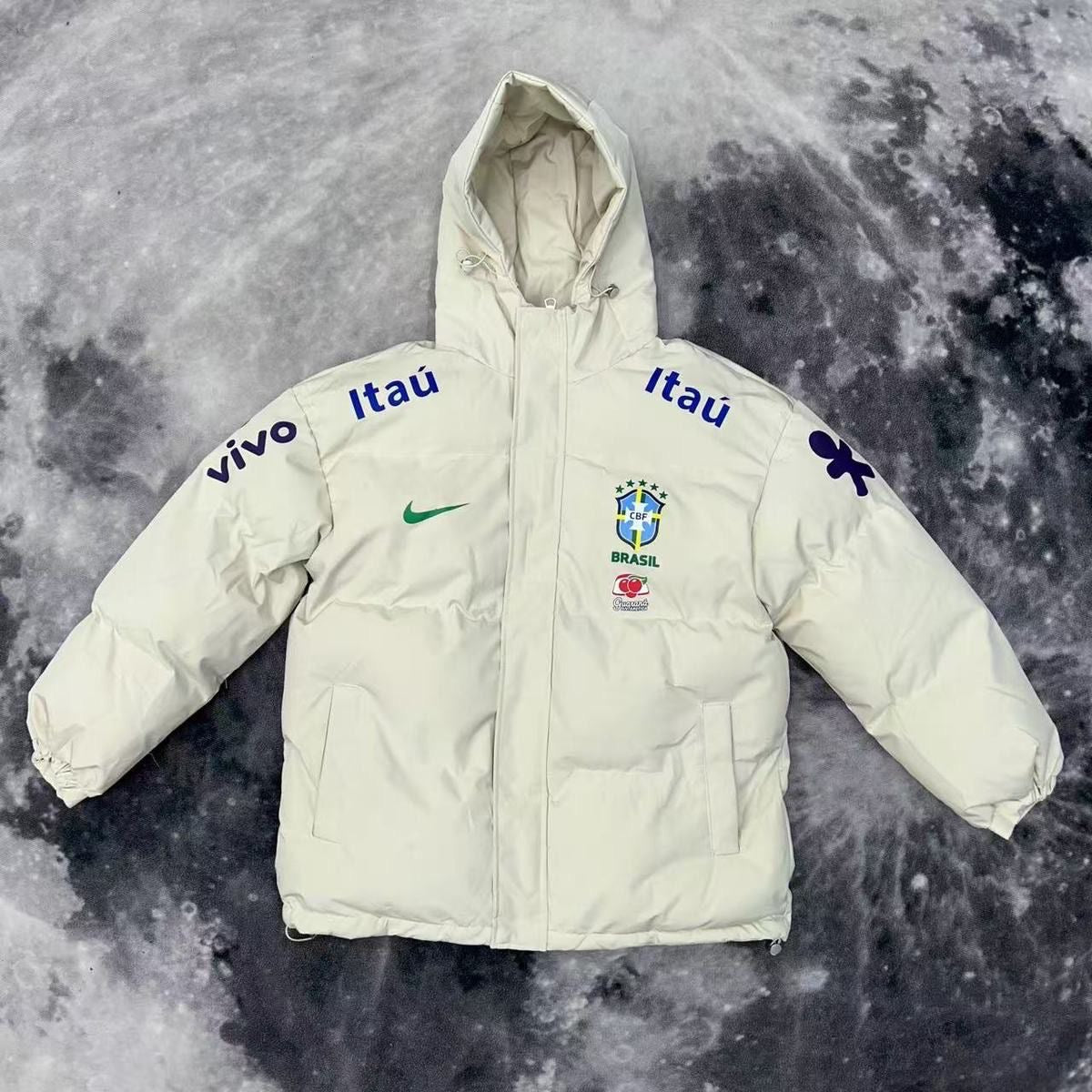 Selected Variant Image